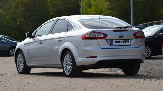 Bazarový Ford Mondeo je spolehlivý „stěhovák“