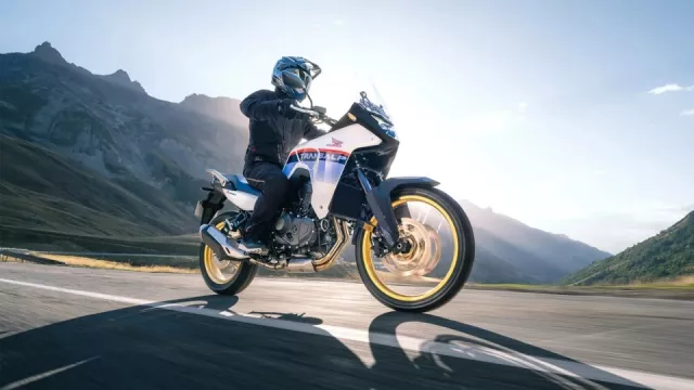 Historie motocyklu Honda Transalp byla dost divoká. Z původního bestselleru se rychle stal propadák