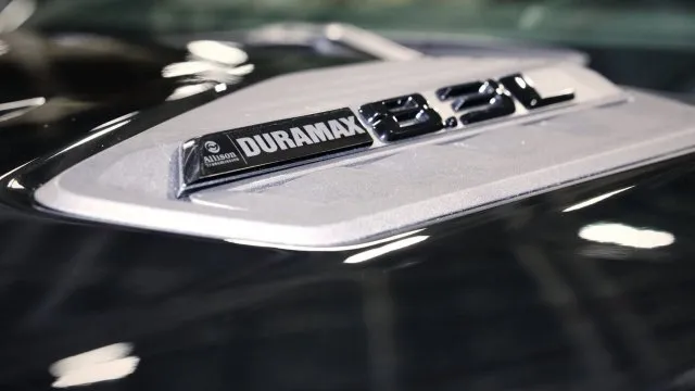 S vysokou cenou nafty si nedělá starost. Nový osmiválcový diesel zaujme hlavně mamutí silou