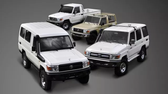 Mistr převleků. Legendární Toyota Land Cruiser řady 70 může být vojákem, ale také elektromobilem