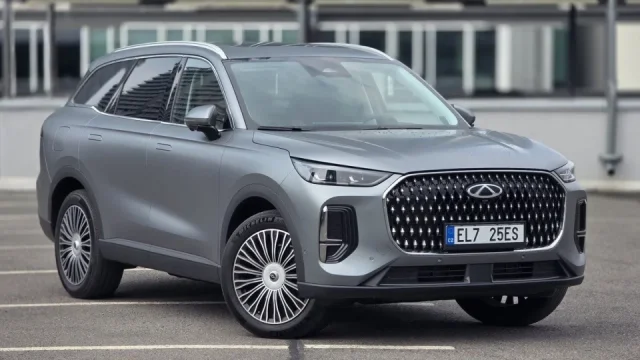 Klobouk dolů. Chery Tiggo 9 v plné palbě je perfektní auto, postrádá snad jen osobnost