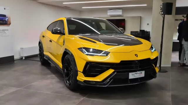 Lamborghini Urus Performante dorazilo do Česka. Vyšší výkon doprovází ještě brutálnější design