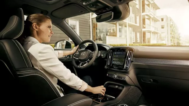 Volvo Cars integruje do infotainmentu služby Google