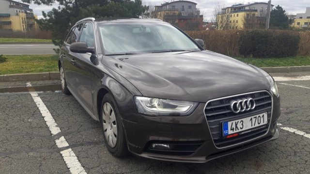 Trojková Škoda Octavia je skvělá, ale Audi A4 B8 obléká honosnější kabát a přináší luxusnější výbavu