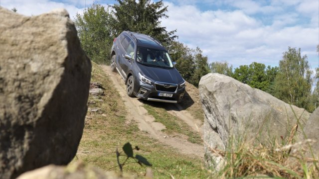 Subaru Forester, XV a Outback v terénu fungují skoro jako offroad. Zvládlo by tohle vaše SUV?