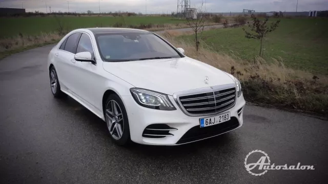 Zpátky do řady! Mercedes-Benz se vrací k řadovým šestiválcům, které lépe vyhovují novým normám spotřeby a emisním limitům. Představil je v S-Klasse...