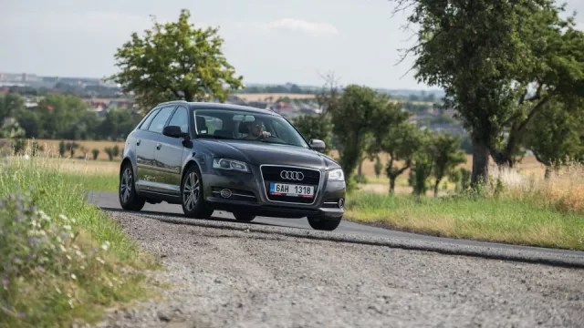 Prémiovka do města. Ojeté Audi A3 za čtvrt milionu