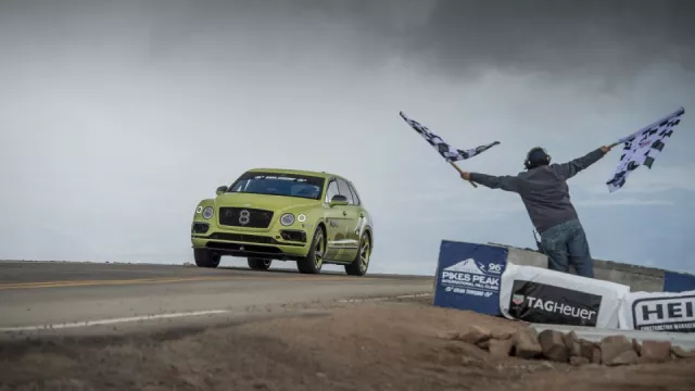 Bentley Bentayga s rekordem na Pikes Peaku