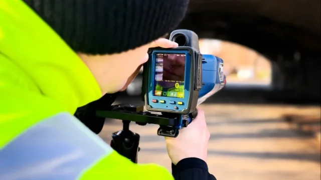 Tady dnes budou policisté měřit rychlost. Radary nasadí ve stovkách lokalit v Česku