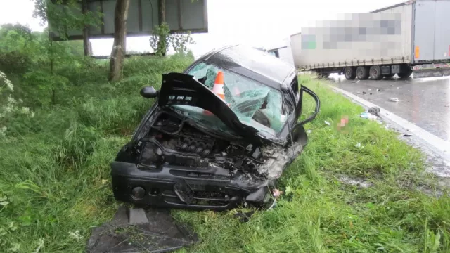 Chcete ze starého auta udělat dětem prolézačku, nebo ho rozprodat na díly? Zákon to nedovoluje