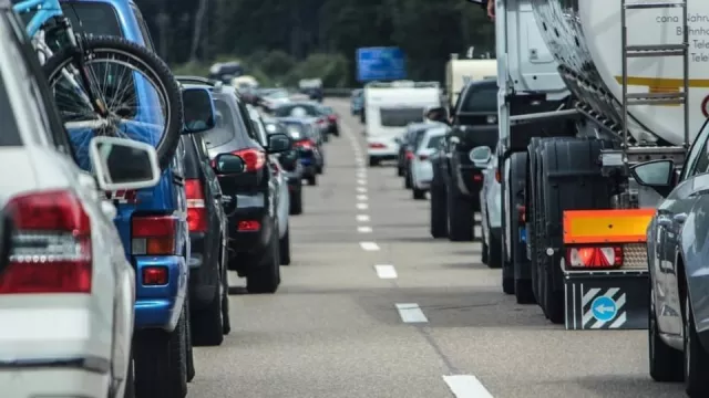 Řidičské zlozvyky jsou často nebezpečnější než porušování předpisů. Neuhneš, nezablikáš, neprojedeš