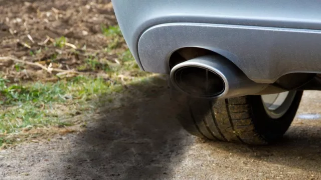 S ladiči aut se v Americe nemažou. Za odstraněné filtry a kouřící diesely dostali pokutu 22 milionů