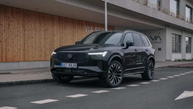 Nové Volvo XC90 je ve skutečnosti přes dekádu staré. I tak může být nejlepším autem pro rodinu