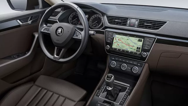 Škoda představila interiér nového Superbu
