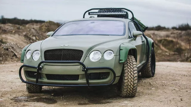 Apoklaypsa! Bentley do terénu není nic pro fotbalisty