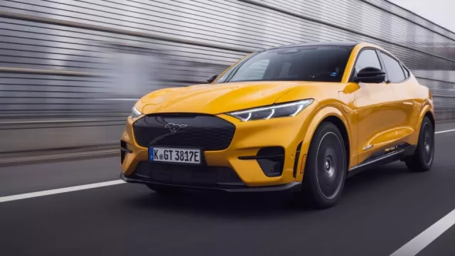 Nejrychlejší elektrická SUV svým zrychlením zahanbí i supersporty. Tady je pět nejlepších