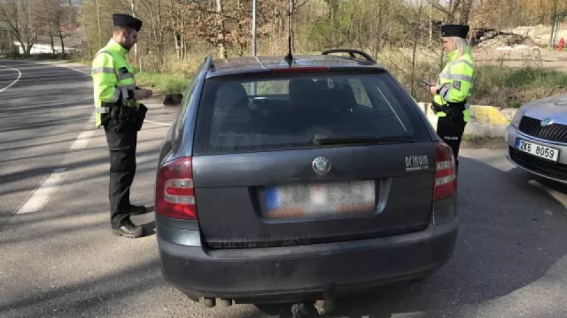 Pražská policie začne lovit auta s vadným nebo vymontovaným filtrem pevných částic