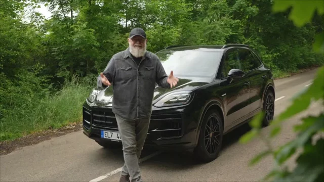 Porsche z bazaru nemusí ždímat majitelovu peněženku. I 15 let starý kousek dostane záruku