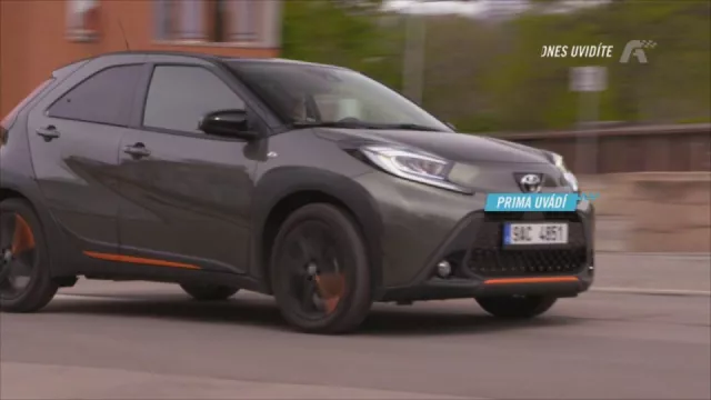 Poslední klasický supersport, bazarovky i test elektroskútru. Takový bude premiérový Autosalon