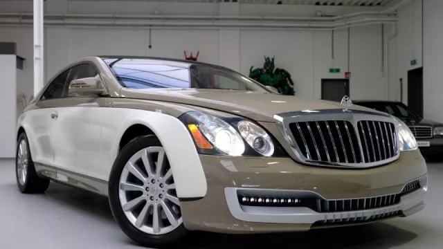 Opulentní Maybach Coupé je na prodej. Byl pro diktátora, ke kterému kvůli puči nikdy nedorazil