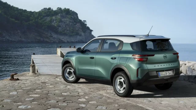 Nabízí odlišné pohony, ale pojí je nízká cena. Oblíbená SUV potěší i výbavou, srovnali jsme je