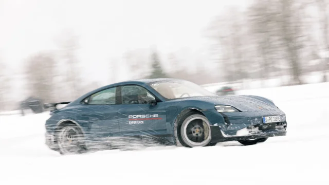 Řídili jsme nejrychlejší elektromobil současnosti. Porsche Taycan GT má přes 1000 koní