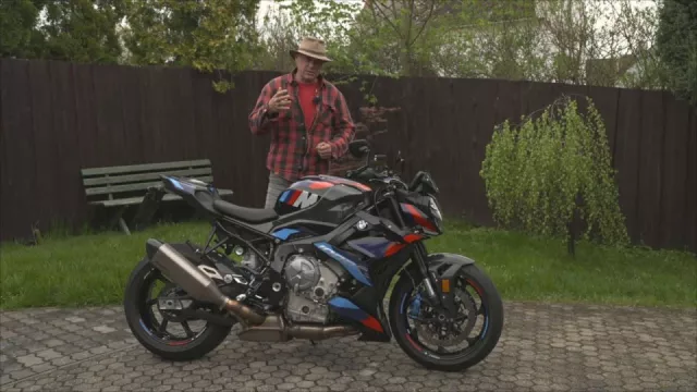 BMW M1000R je raketa ne kolech. Jezdec musí naprosto důvěřovat elektronice, říká Sršeň