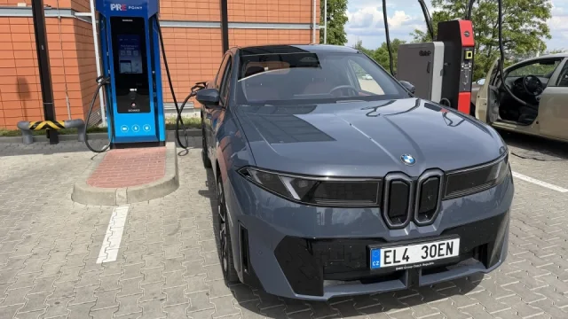 Dojezd elektromobilů pod drobnohledem. Velký test ukázal, jak moc se výrobci trefují do reality