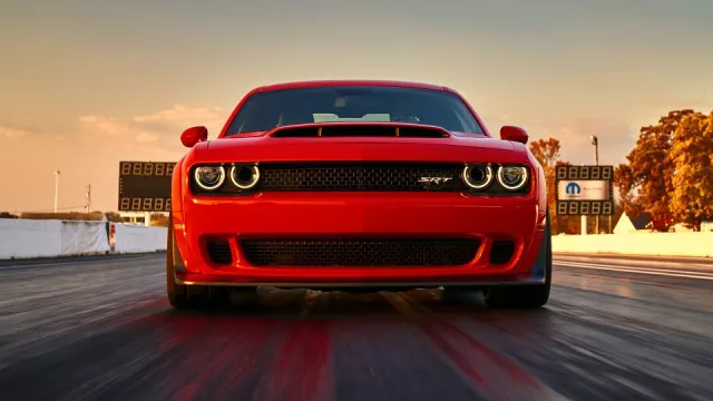 Smlouva s ďáblem! Co musí podepsat majitelé Dodge Demon