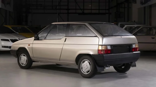 Kupé, sedan nebo sanitka. Ze Škody Favorit vznikla řada konceptů, připomeňte si potenciál modelu
