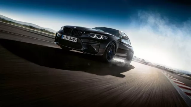 Závodní technologie a výrazný design. BMW M2 Coupé Edition Black Shadow.