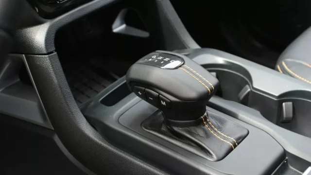 Jak se tu řadí: Vybrali jsme sedm nejzvláštnějších voličů převodovek