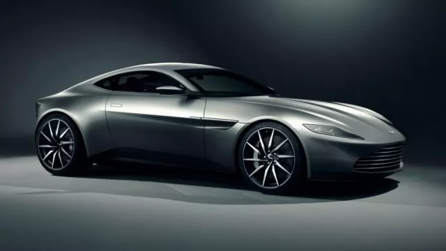 Videa: Podívejte se na Jamese Bonda a unikátní Aston Martin DB10 v akci