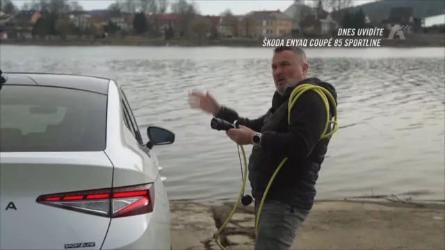Marek se zamotal do kabelu, Muldix řádil v terénu. Nový Autosalon chystá hodně zábavy