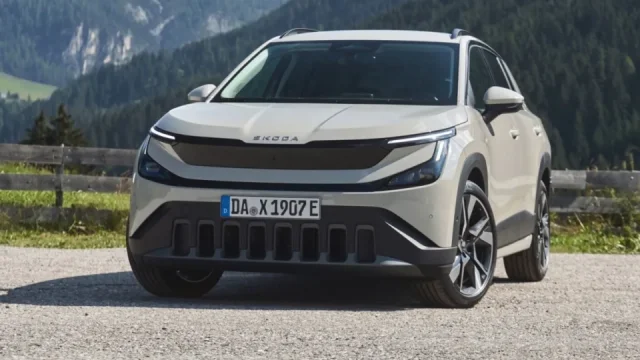 Elektrická Škoda Epiq se už blíží hranici 600 tisíc korun. Automobilka ukázala základní verzi