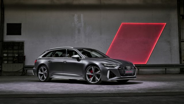 Audi RS 6 Avant je rodinná raketa s 600 koňmi. Prohlédli jsme si ho naživo