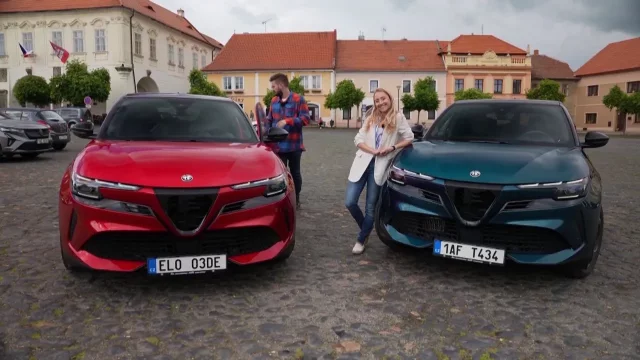 Recenze Alfy Romeo Junior Ibrida Speciale a Elettrica Veloce