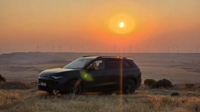 Čínské SUV stojí o 285 tisíc méně než podobný Kodiaq. Škoda by měla zpozornět, víme po dlouhém testu