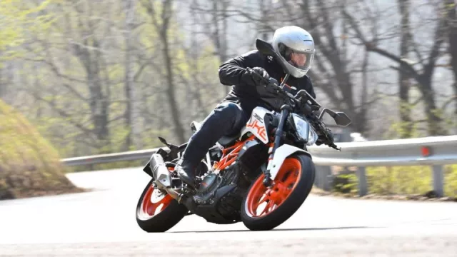 Půjčování motocyklů se stává hitem