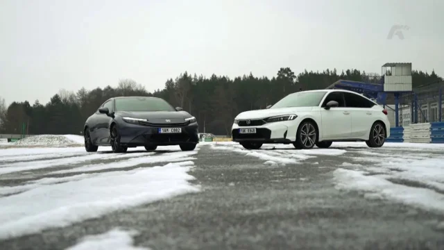 Recenze Hondy Prelude a Hondy Civic