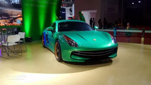 Čínské Ferrarsche, nebo Porschrrari?