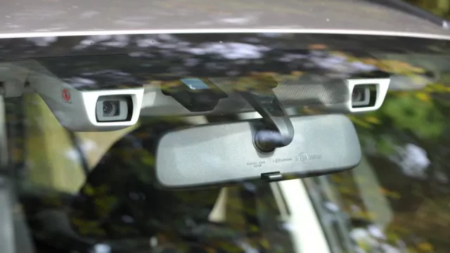 Dvě kamerky stačí, vzkazuje Subaru