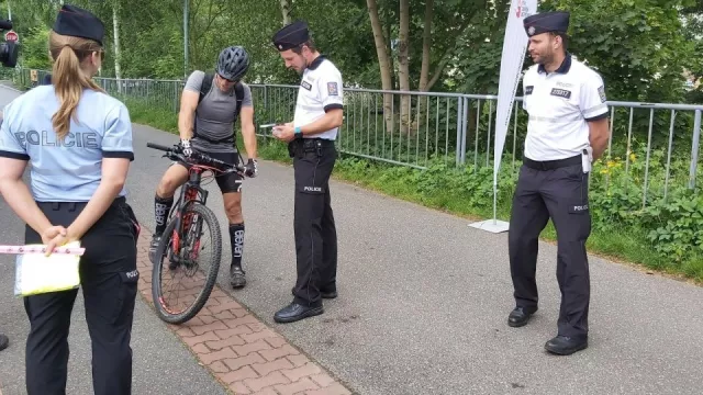 Opilý cyklista při kontrole o řidičák nepřijde. Hrozí mu ale vysoká pokuta a dokonce i vězení