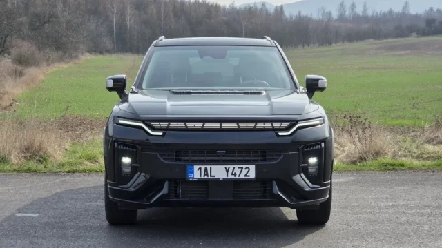 KGM Actyon proti konkurenci. Srovnali jsme ho se Škodou Kodiaq i Renaultem Espace