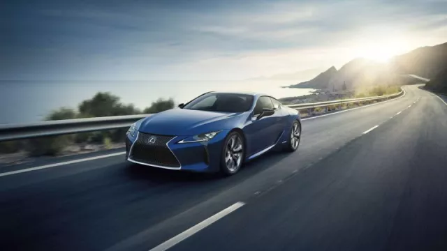 Lexus LC skrývá rychle řadicí desetirychlostní převodovku