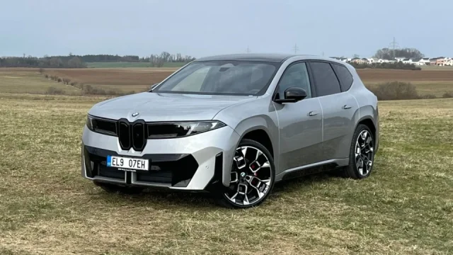 První jízda s BMW iX3 v Česku: Bavorská revoluce vyrobená z čisté energie