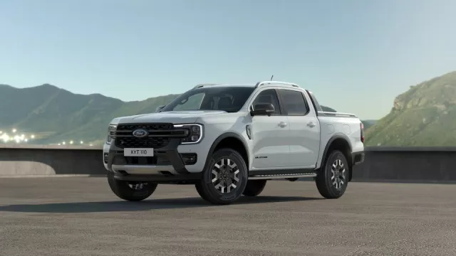 Ford Ranger vyjede jako plug-in hybrid. Poslouží i jako zdroj energie, třeba pro nářadí nebo gril