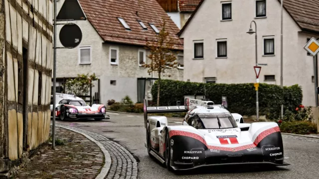 Porsche 919 Hybrid vyrazilo na svou poslední cestu do muzea