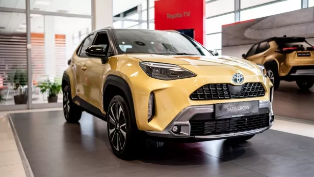 Nové malé SUV Toyota Yaris Cross startuje na ceně 435 tisíc korun. Porovnali jsme ho s konkurenty