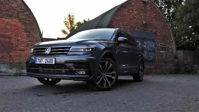 Sourozenec jako největší soupeř? Vyzkoušeli jsme prodlouženou verzi rodinného SUV Volkswagen Tiguan